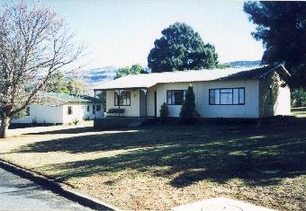 Ons vakantiehuisje in de Drakensbergen, Drakensville